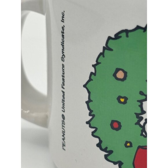 Vintage Snoopy Christmas Wreath Mug Charlie Brown Tea, Coffee, Hot Cocoa Oversiz - Picture 7 of 11